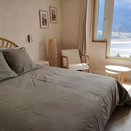 Le Cosy Du Plongeoir - T2 Neuf Avec Vue Sur Le Lac De Serre Poncon Et Grande Terrasse Avec Jardin Savines Extérieur photo