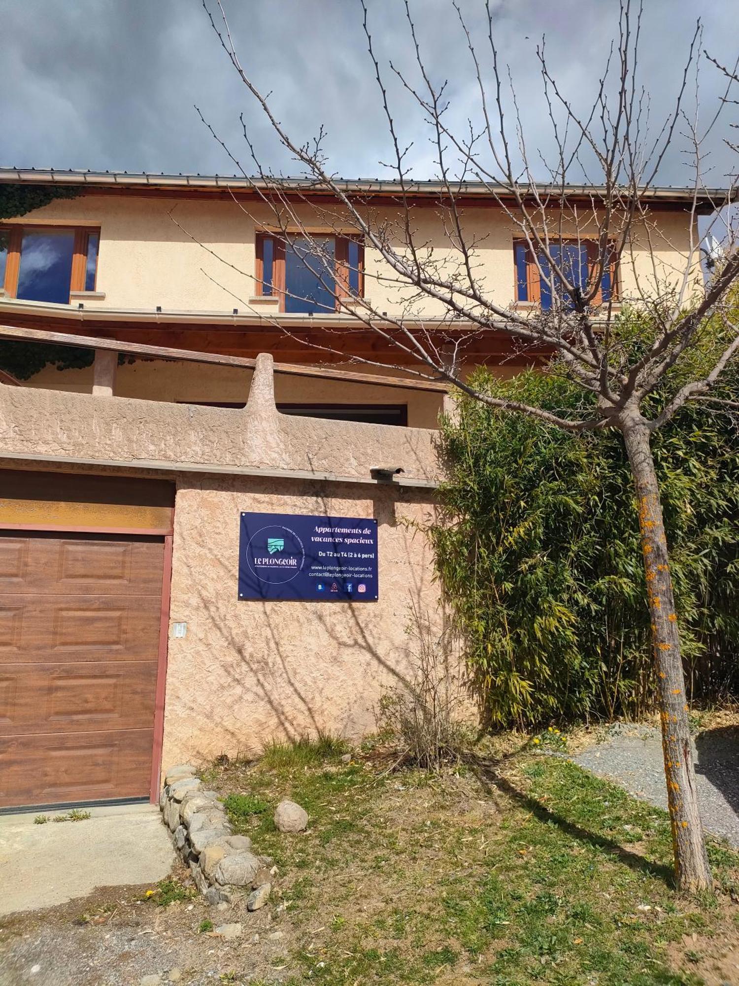 Le Cosy Du Plongeoir - T2 Neuf Avec Vue Sur Le Lac De Serre Poncon Et Grande Terrasse Avec Jardin Savines Extérieur photo